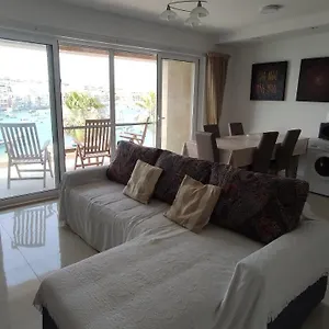 https://aquamarine-sea-front-apartments-third-floor.hotelssaintjulians.com